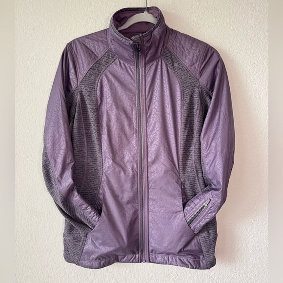 Lululemon Rebel Runner Jacket Purple Camo Embossed Sz 8 Athleisure Outdoor Gym - Picture 2 of 6